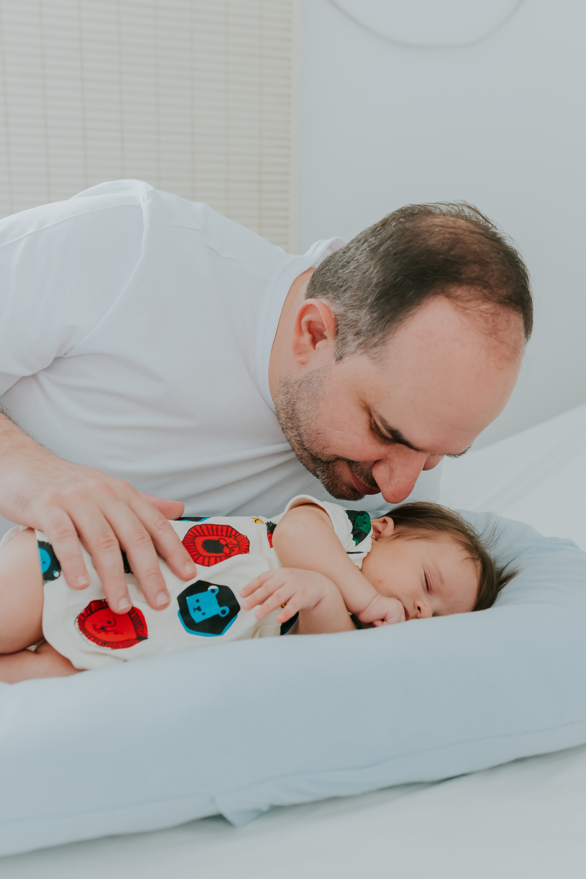 fotografia em casa ensaio de familia Betina acompanhamento 3 meses Leblon Rio de Janeiro fotografa bruna Guerson 