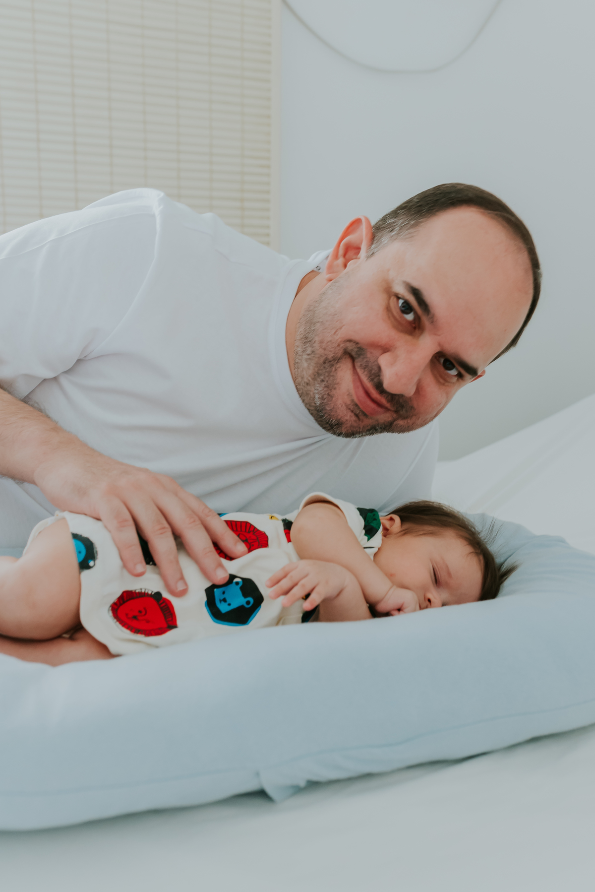 fotografia em casa ensaio de familia Betina acompanhamento 3 meses Leblon Rio de Janeiro fotografa bruna Guerson 