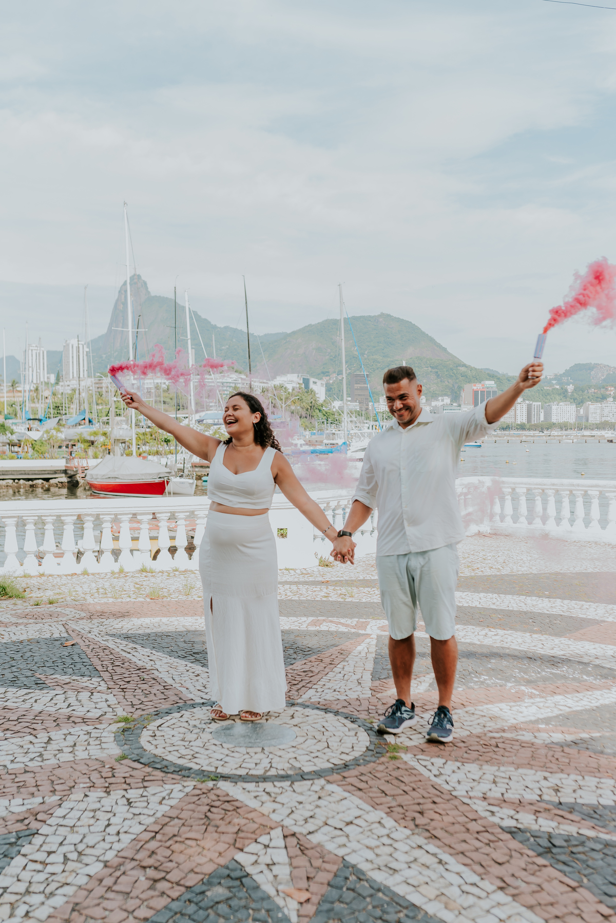 ensaio revelação gestante praia vermelha urca externo Rio de Janeiro fotografia fotografa familia bruna Guerson a espera da leticia 