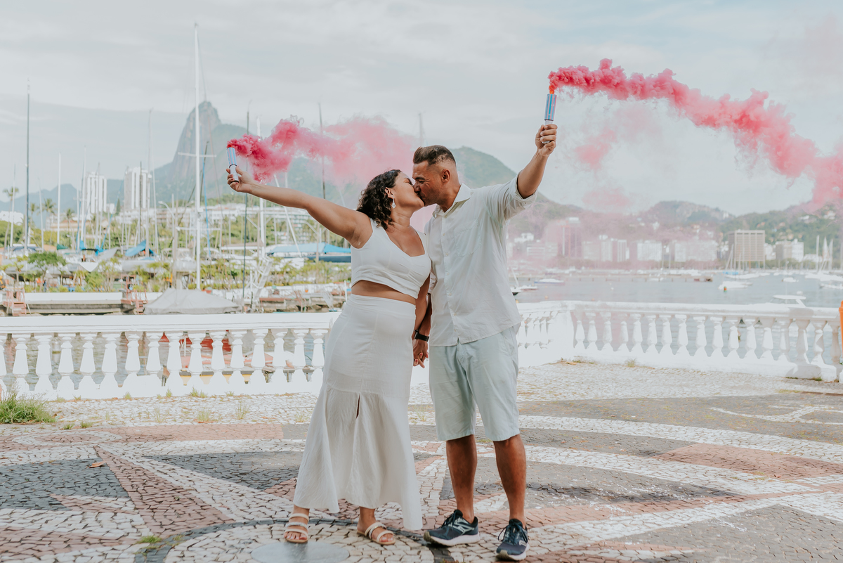 ensaio revelação gestante praia vermelha urca externo Rio de Janeiro fotografia fotografa familia bruna Guerson a espera da leticia 