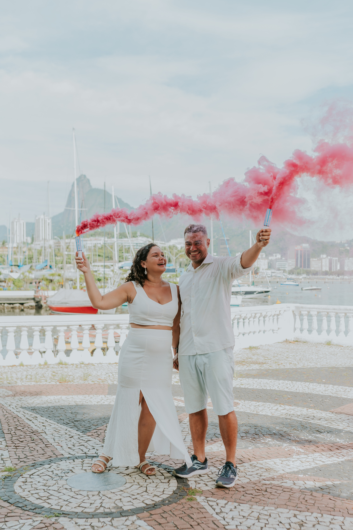 ensaio revelação gestante praia vermelha urca externo Rio de Janeiro fotografia fotografa familia bruna Guerson a espera da leticia 