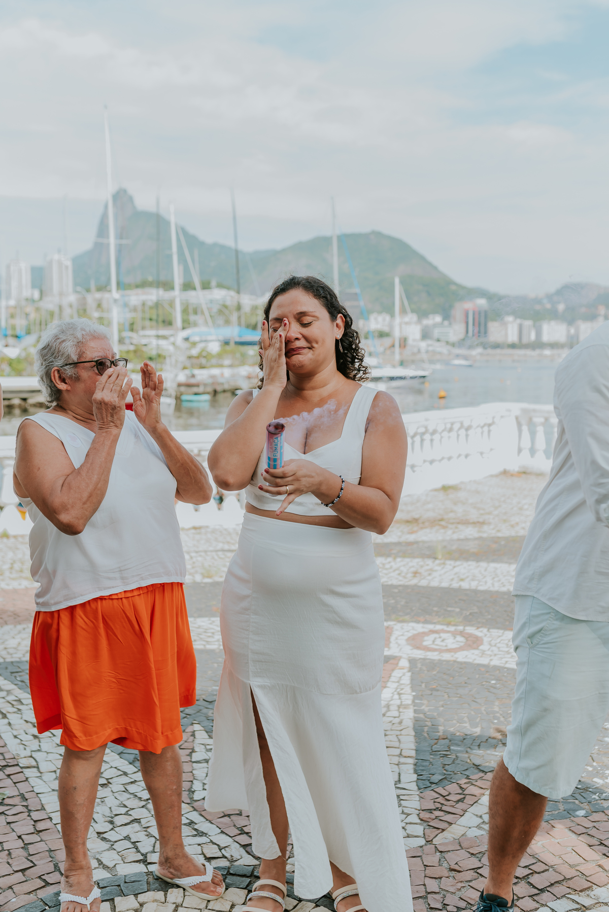ensaio revelação gestante praia vermelha urca externo Rio de Janeiro fotografia fotografa familia bruna Guerson a espera da leticia 