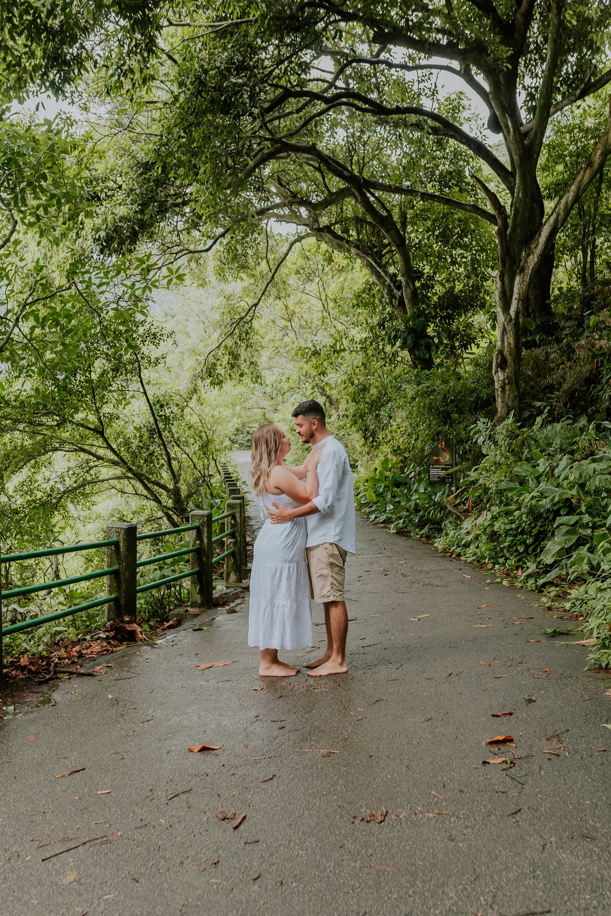 fotografia ensaio casal fotografa Rio de Janeiro praia vermelha urca juliana Eric pre casamento externo 