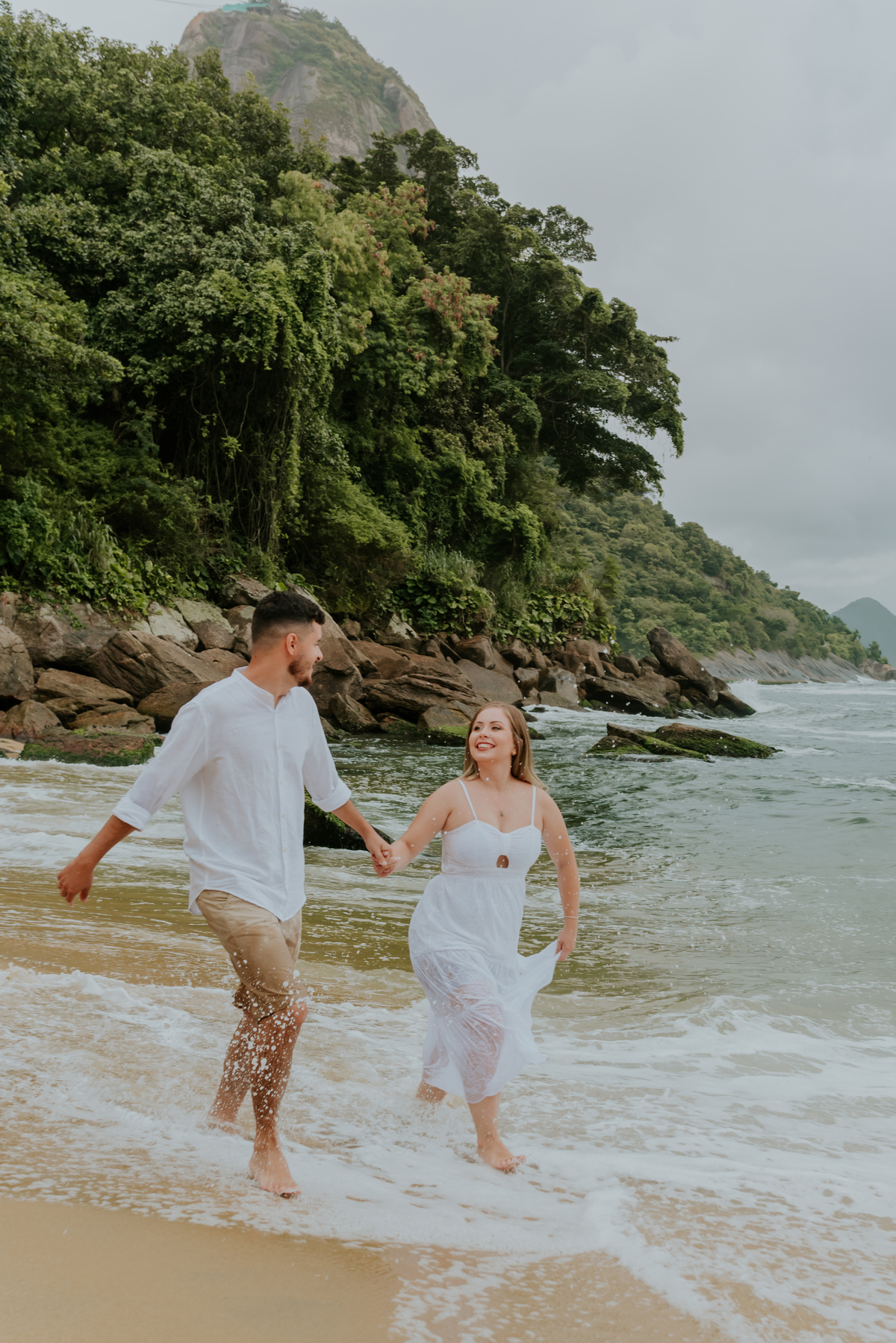 fotografia ensaio casal fotografa Rio de Janeiro praia vermelha urca juliana Eric pfotografia ensaio casal fotografa Rio de Janeiro praia vermelha urca juliana Eric pre casamento externo re casamento externo 