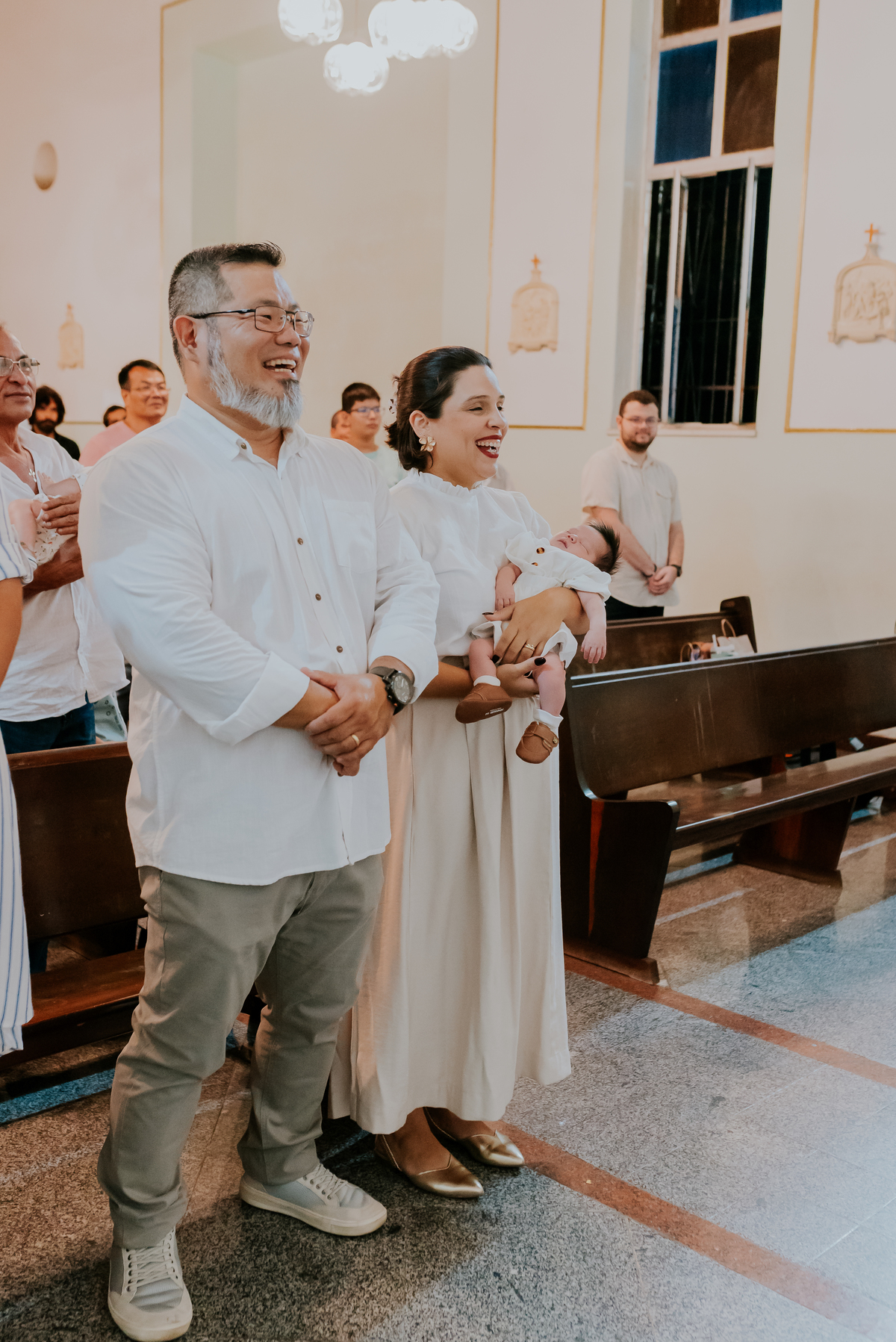 fotografia batizado batismo igreja sagrada família morro do ouro ilha do governador ribeira Rio de Janeiro fotografa familia Pedro mitsuo 