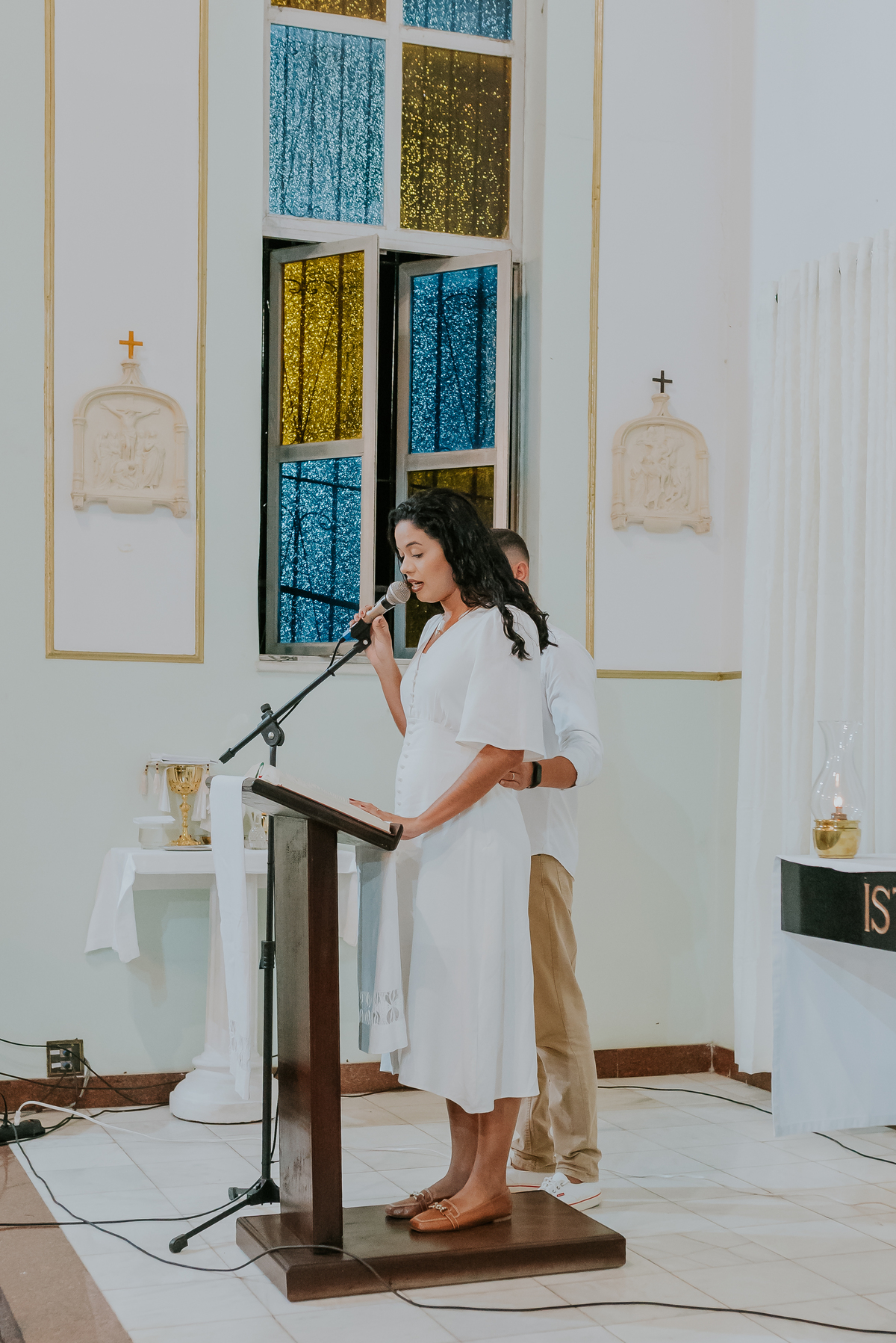 fotografia batizado batismo igreja sagrada família morro do ouro ilha do governador ribeira Rio de Janeiro fotografa familia Pedro mitsuo 