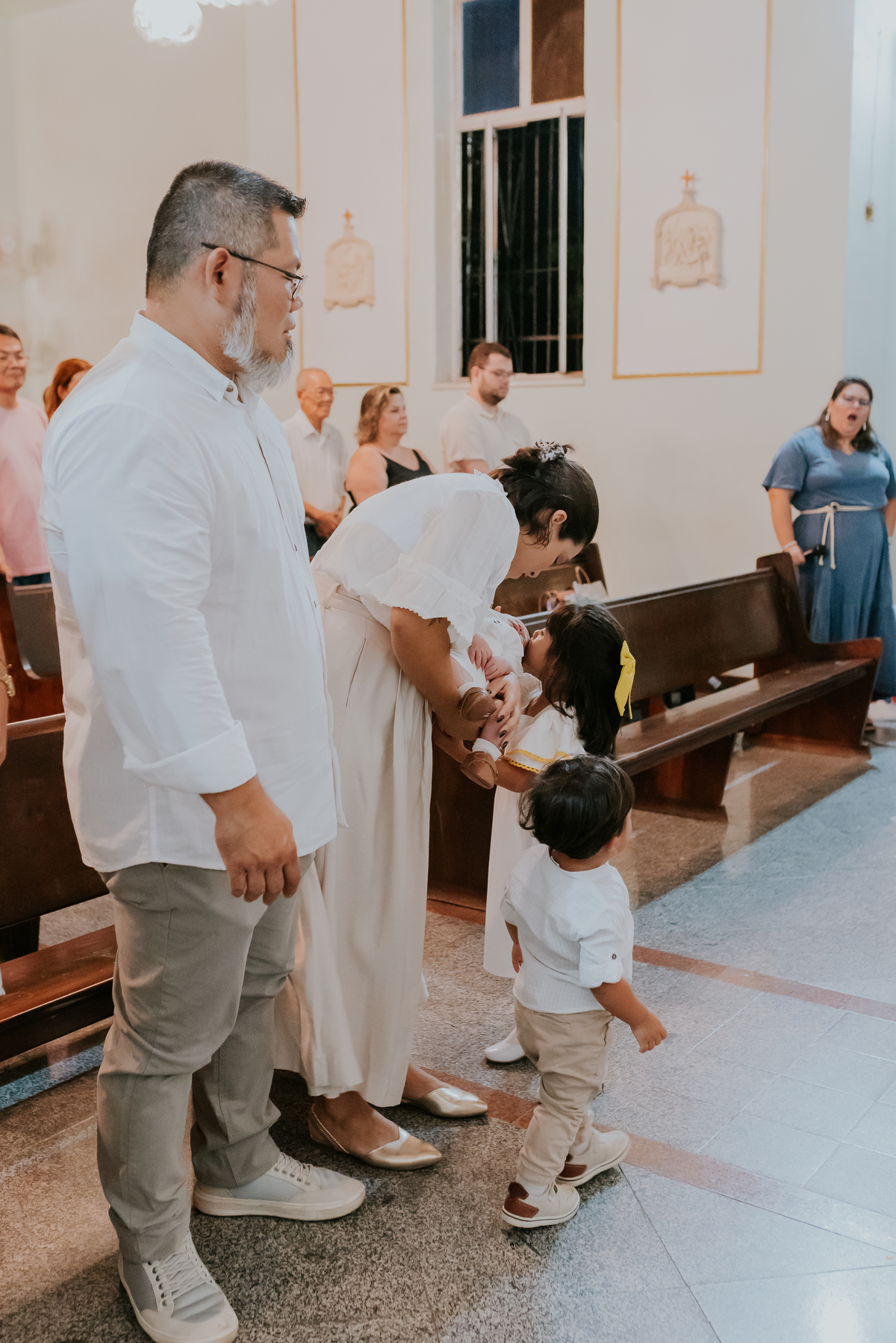 fotografia batizado batismo igreja sagrada família morro do ouro ilha do governador ribeira Rio de Janeiro fotografa familia Pedro mitsuo 