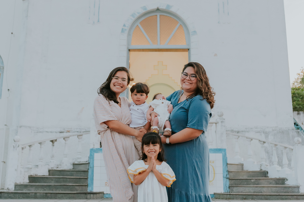 fotografia batizado batismo igreja sagrada família morro do ouro ilha do governador ribeira Rio de Janeiro fotografa familia Pedro mitsuo 