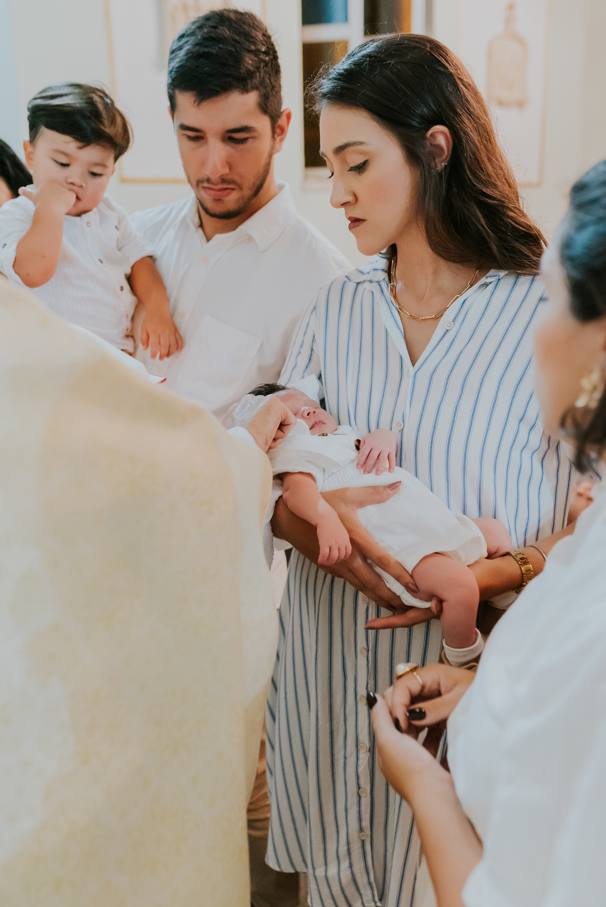 fotografia batizado batismo igreja sagrada família morro do ouro ilha do governador ribeira Rio de Janeiro fotografa familia Pedro mitsuo 