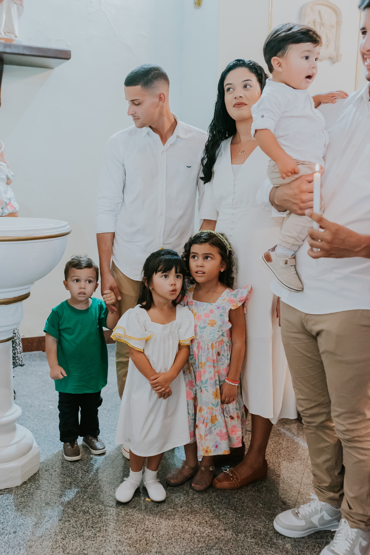 fotografia batizado batismo igreja sagrada família morro do ouro ilha do governador ribeira Rio de Janeiro fotografa familia Pedro mitsuo 