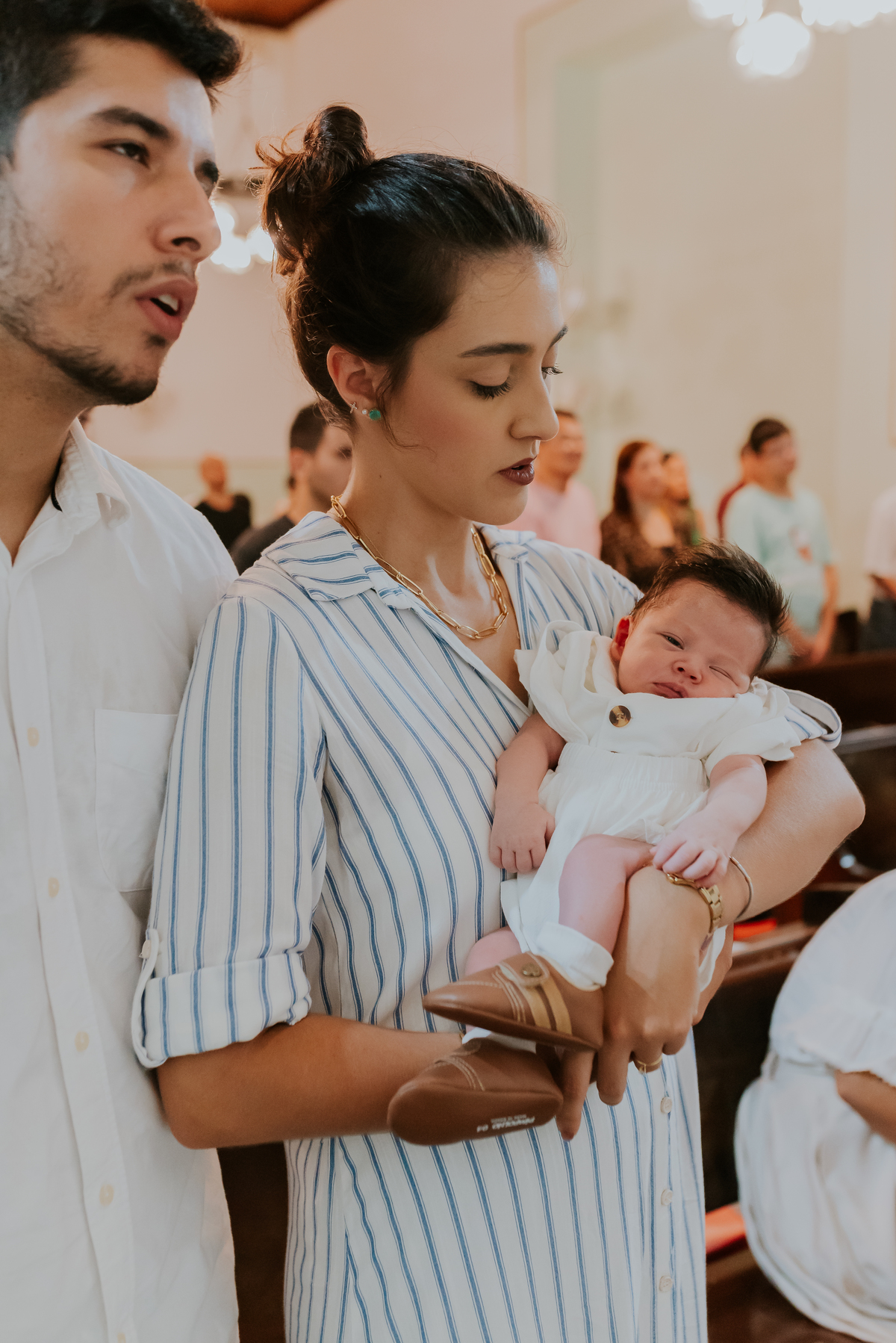 fotografia batizado batismo igreja sagrada família morro do ouro ilha do governador ribeira Rio de Janeiro fotografa familia Pedro mitsuo 