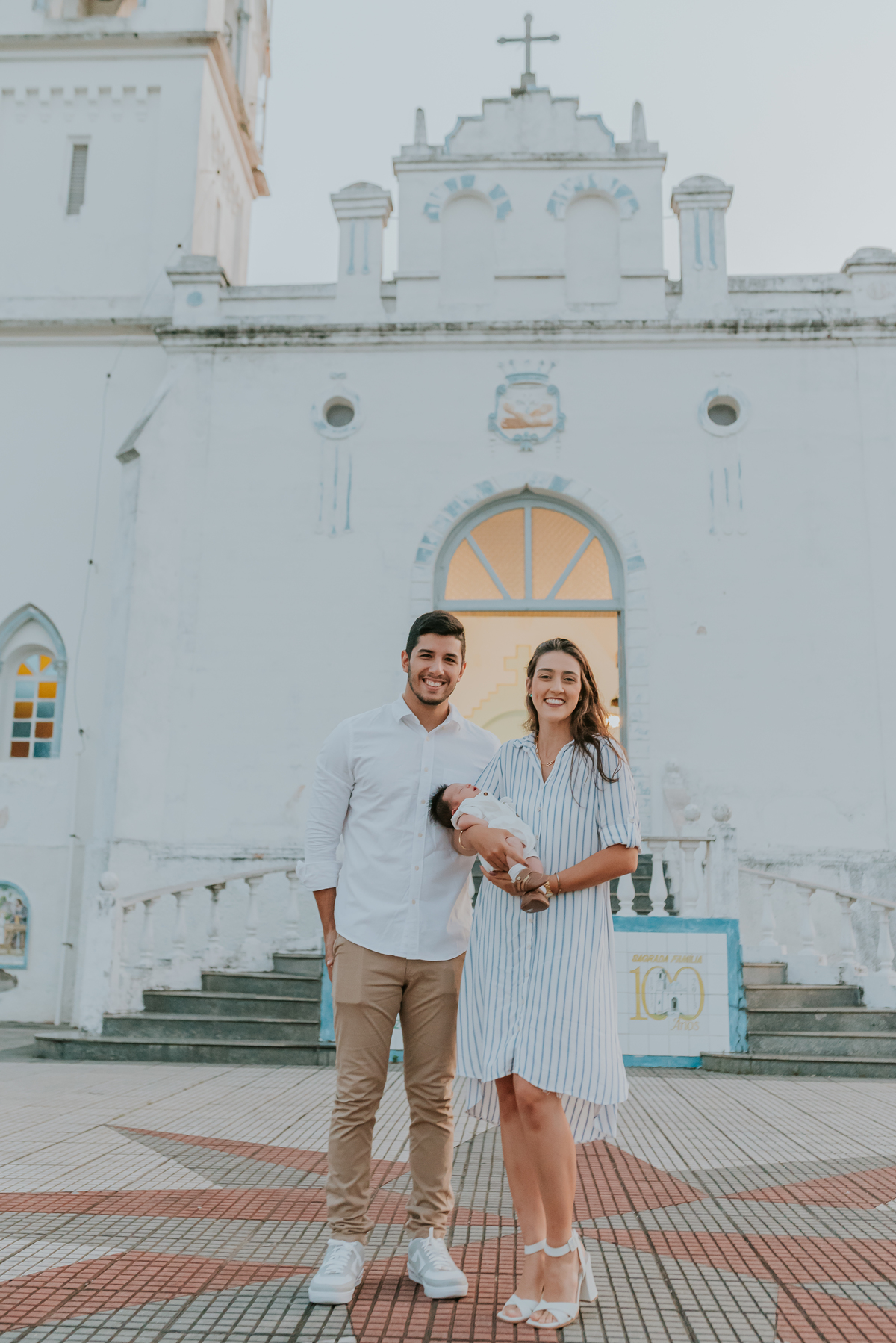fotografia batizado batismo igreja sagrada família morro do ouro ilha do governador ribeira Rio de Janeiro fotografa familia Pedro mitsuo 