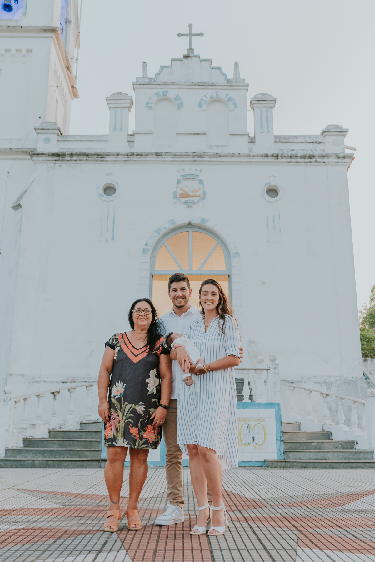 fotografia batizado batismo igreja sagrada família morro do ouro ilha do governador ribeira Rio de Janeiro fotografa familia Pedro mitsuo 