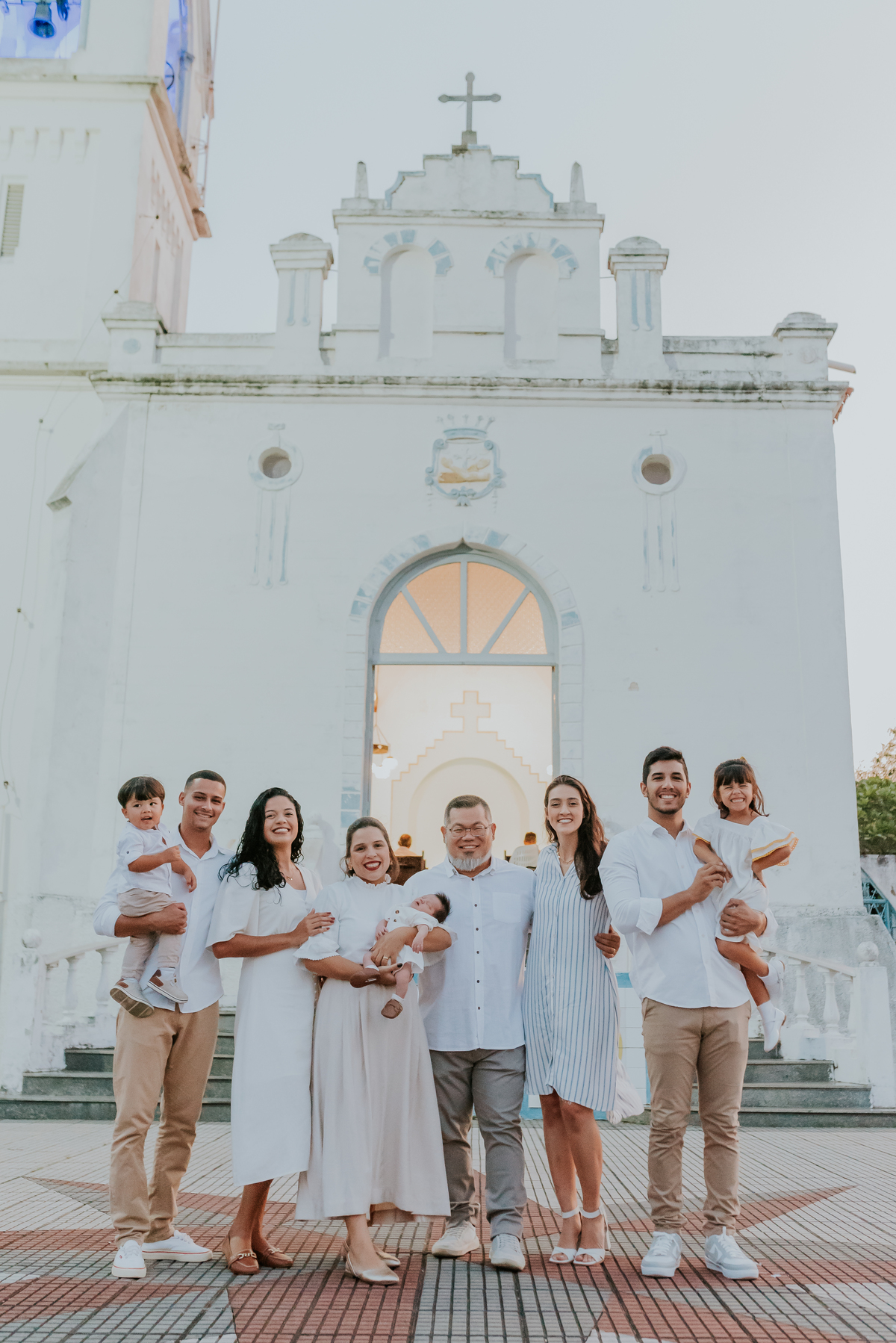 fotografia batizado batismo igreja sagrada família morro do ouro ilha do governador ribeira Rio de Janeiro fotografa familia Pedro mitsuo 