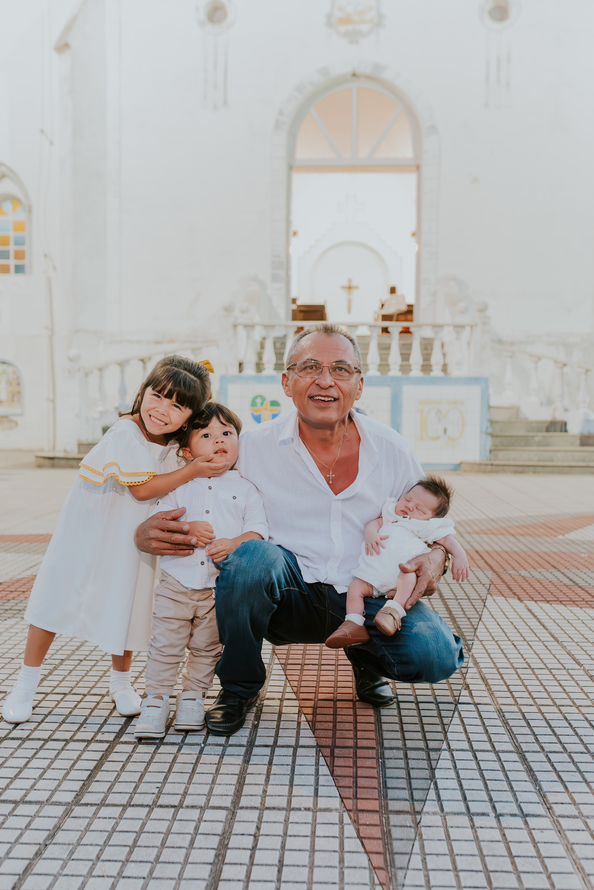 fotografia batizado batismo igreja sagrada família morro do ouro ilha do governador ribeira Rio de Janeiro fotografa familia Pedro mitsuo 