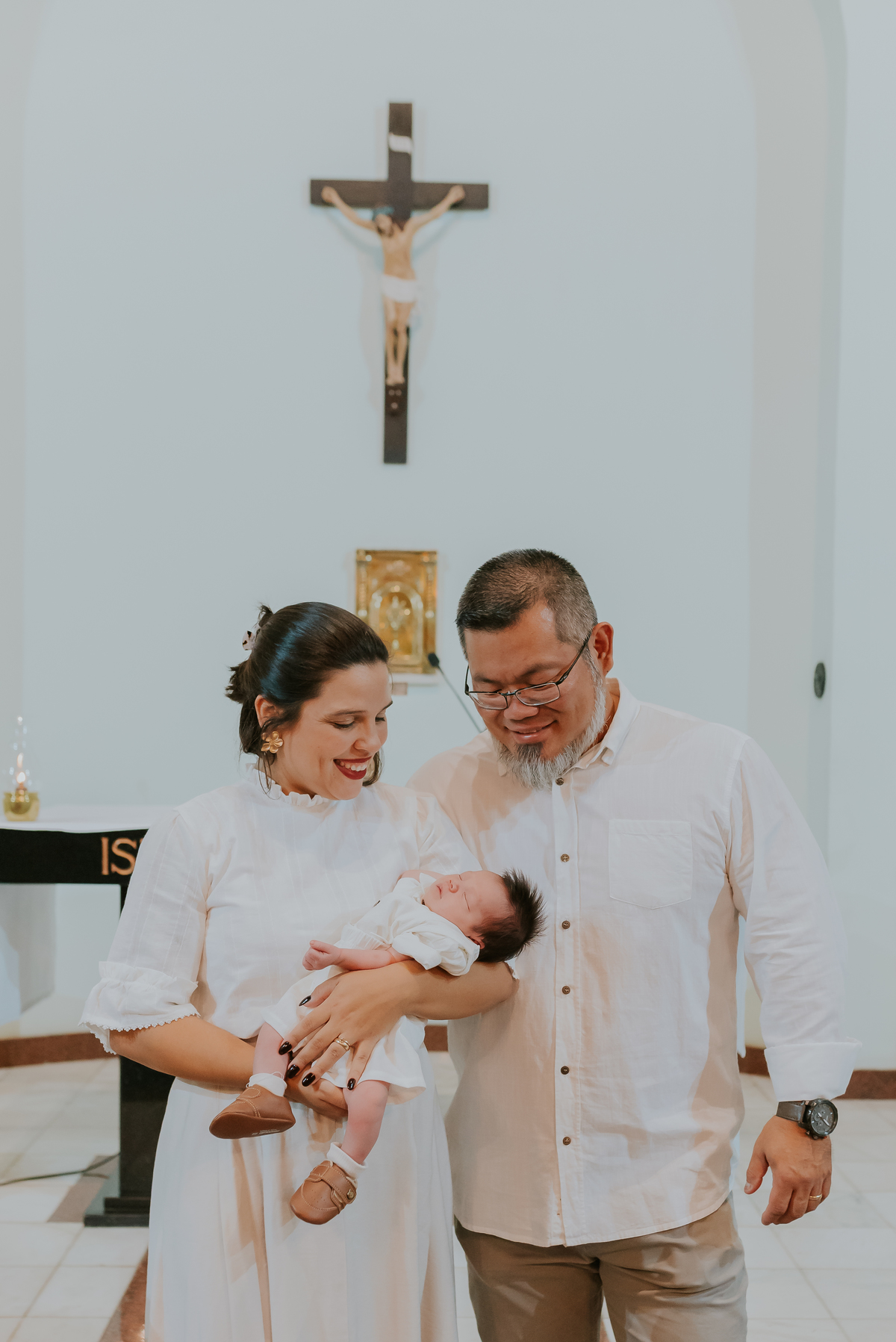 fotografia batizado batismo igreja sagrada família morro do ouro ilha do governador ribeira Rio de Janeiro fotografa familia Pedro mitsuo 