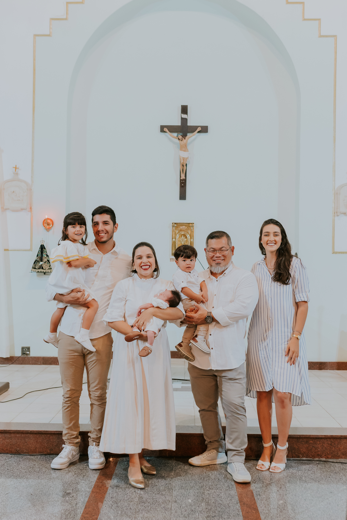 fotografia batizado batismo igreja sagrada família morro do ouro ilha do governador ribeira Rio de Janeiro fotografa familia Pedro mitsuo fotografia batizado batismo igreja sagrada família morro do ouro ilha do governador ribeira Rio de Janeiro fotografa 