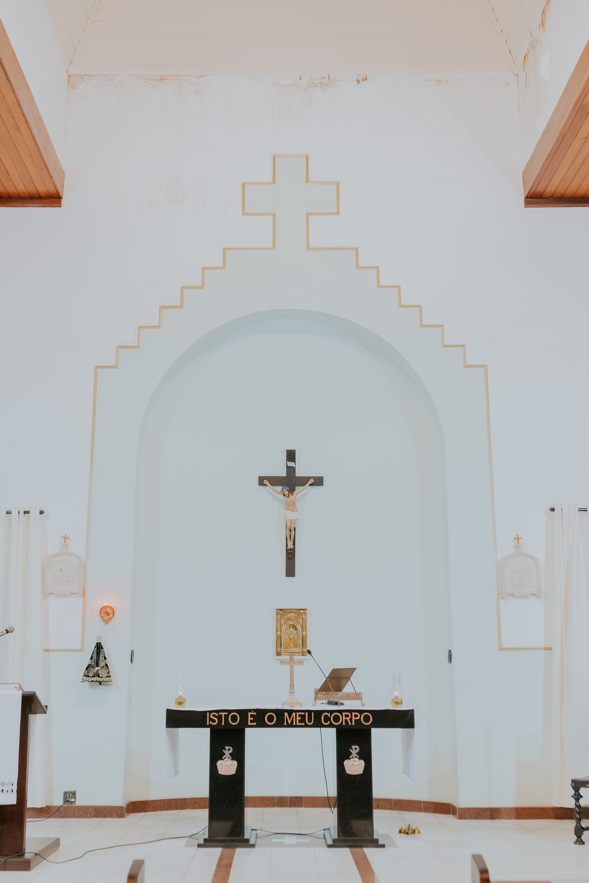 fotografia batizado batismo igreja sagrada família morro do ouro ilha do governador ribeira Rio de Janeiro fotografa familia Pedro mitsuo 