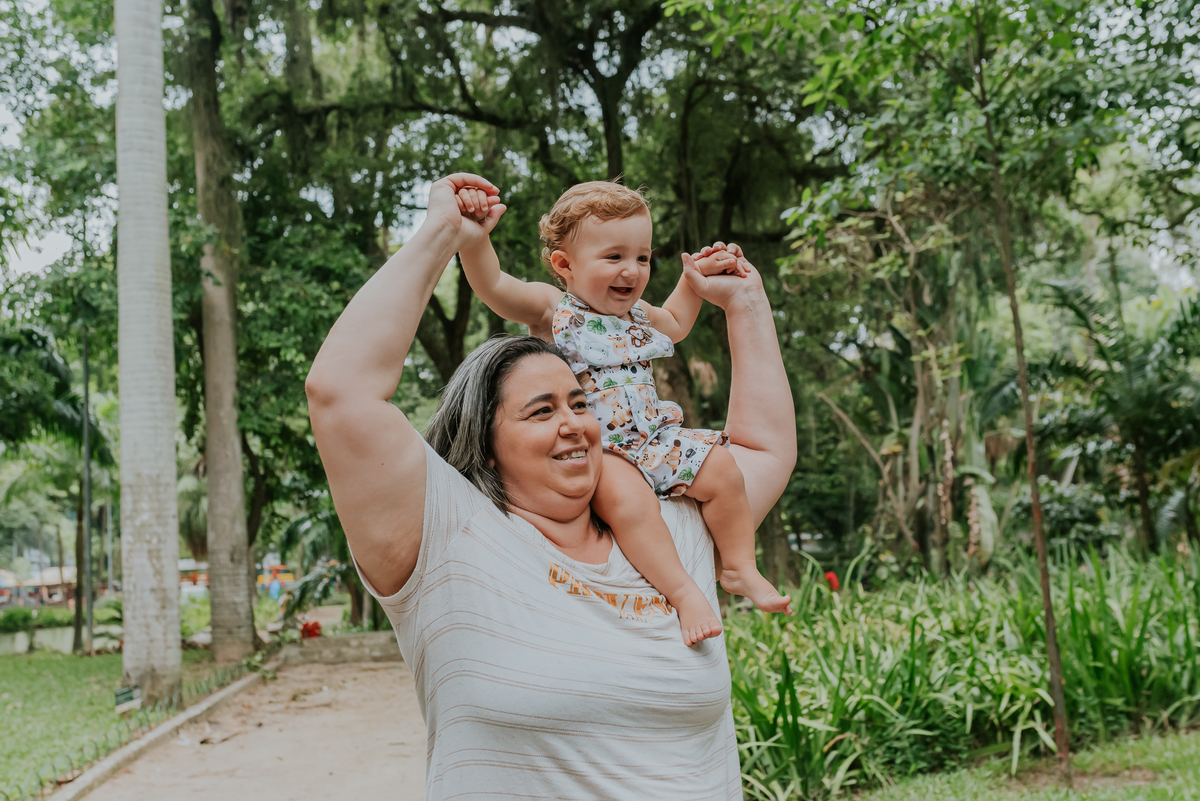 fotografia ensaio familia Niteroi campo de sao bento Rio de Janeiro fotografa ensaio externo acompanhamento 11 meses davi