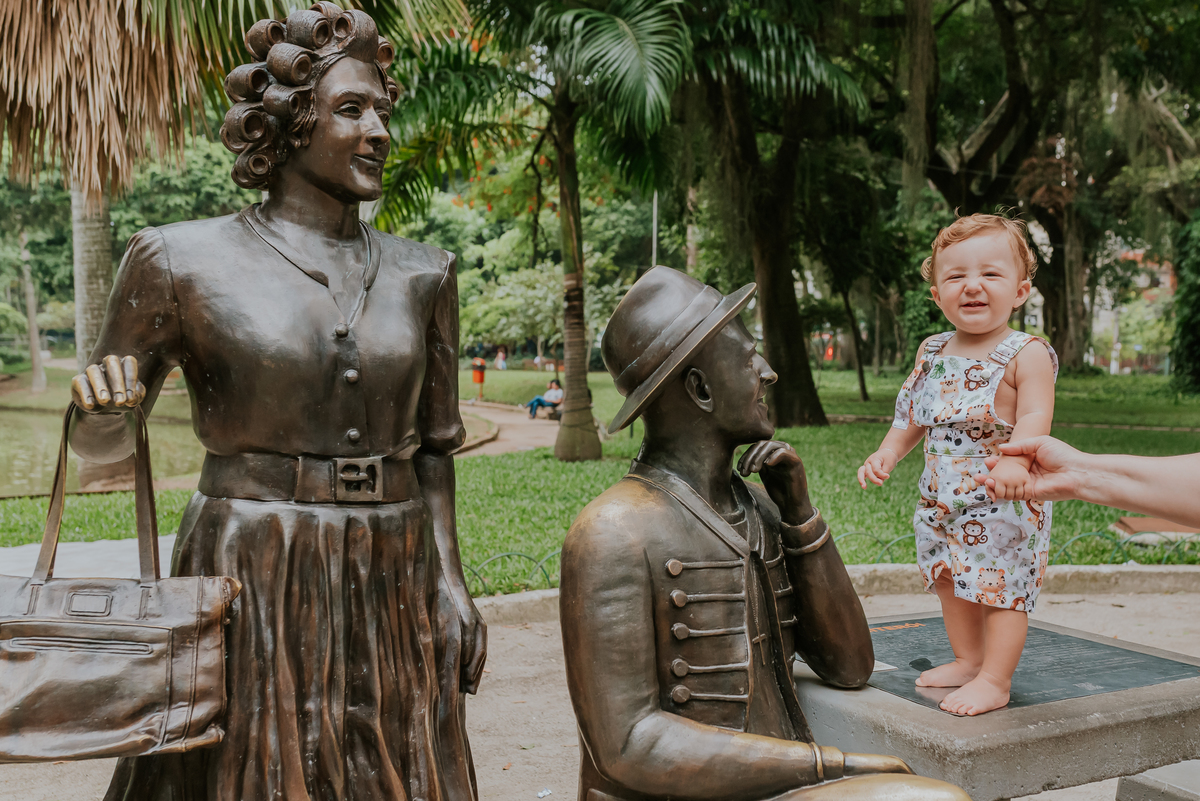 fotografia ensaio familia Niteroi campo de sao bento Rio de Janeiro fotografa ensaio externo acompanhamento 11 meses davi