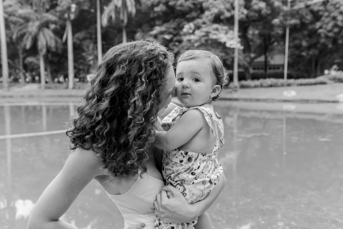 fotografia ensaio familia Niteroi campo de sao bento Rio de Janeiro fotografa ensaio externo acompanhamento 11 meses davi