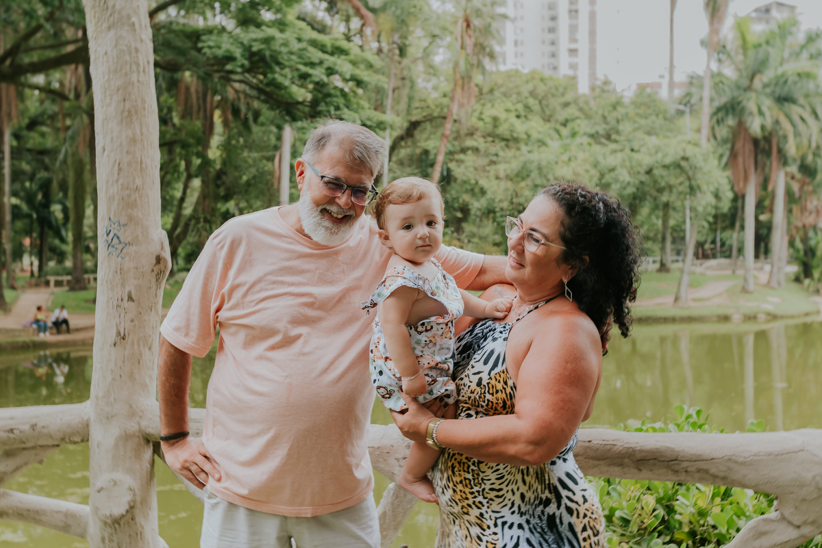 fotografia ensaio familia Niteroi campo de sao bento Rio de Janeiro fotografa ensaio externo acompanhamento 11 meses davi