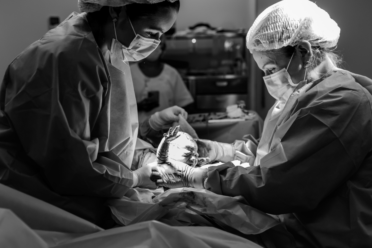 fotografia parto fotografa familia Rio de Janeiro perinatal barra da tijuca cesarea nascimento cecilia 