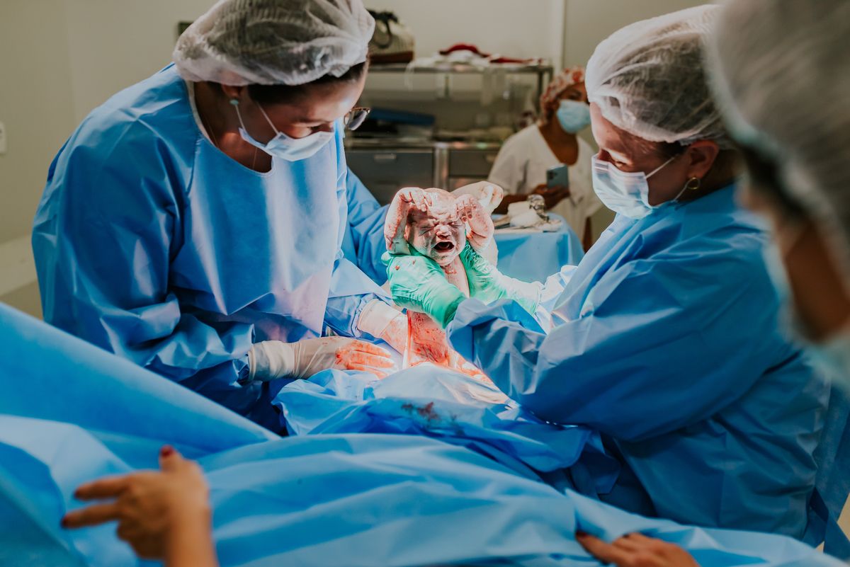 fotografia parto fotografa familia Rio de Janeiro perinatal barra da tijuca cesarea nascimento cecilia 