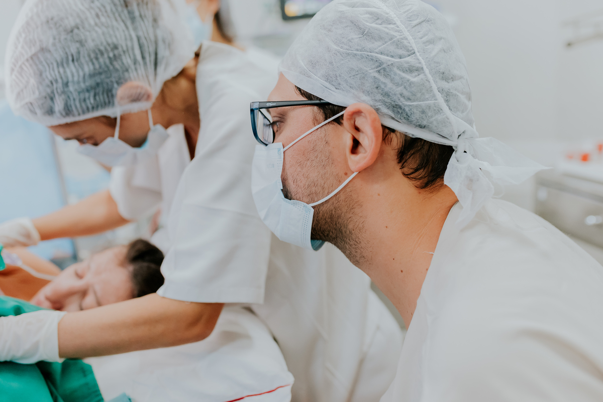 fotografia parto fotografa familia Rio de Janeiro perinatal barra da tijuca cesarea nascimento cecilia 