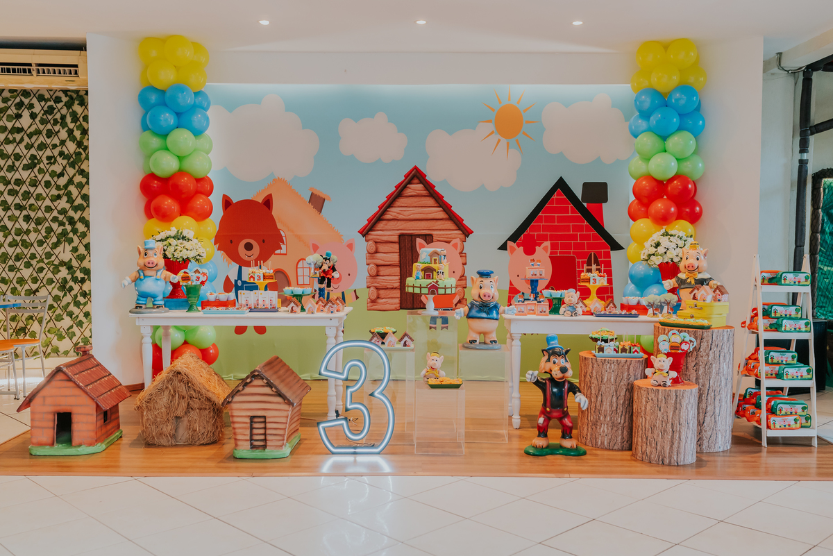 fotografia festa infantil jacapregua Rio de Janeiro fotografa familia 3 anos Antonio tema 3 porquinhos casa de festas dreams
