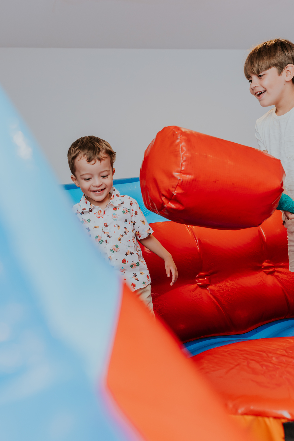 fotografia festa infantil jacapregua Rio de Janeiro fotografa familia 3 anos Antonio tema 3 porquinhos casa de festas dreams