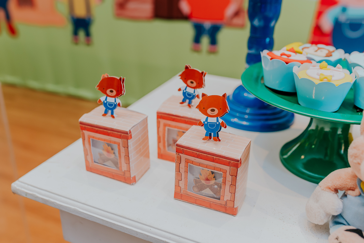 fotografia festa infantil jacapregua Rio de Janeiro fotografa familia 3 anos Antonio tema 3 porquinhos casa de festas dreams