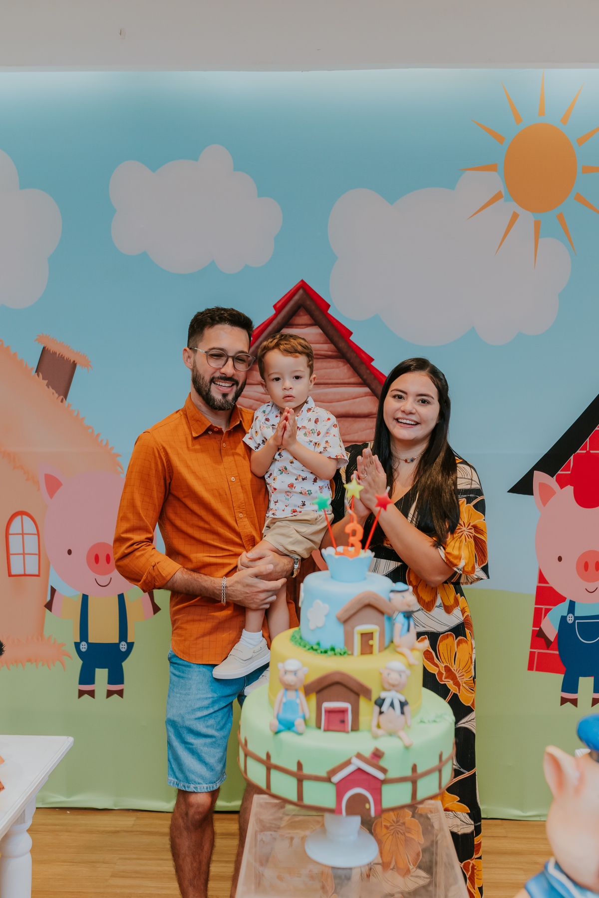 fotografia festa infantil jacapregua Rio de Janeiro fotografa familia 3 anos Antonio tema 3 porquinhos casa de festas dreams