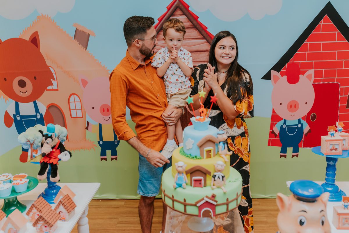 fotografia festa infantil jacapregua Rio de Janeiro fotografa familia 3 anos Antonio tema 3 porquinhos casa de festas dreams