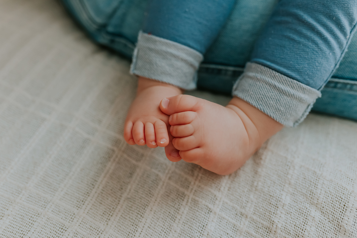 fotografia fotografa familia ensaio em casa acompanhamento 11 meses Noah ilha do governador portuguesa rio de janeiro