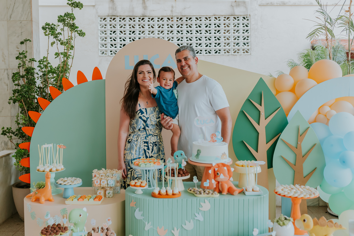 fotografia festa infantil 1 ano luca tema dinosauro ilha do governador jardim Guanabara Rio de Janeiro fotografa familia