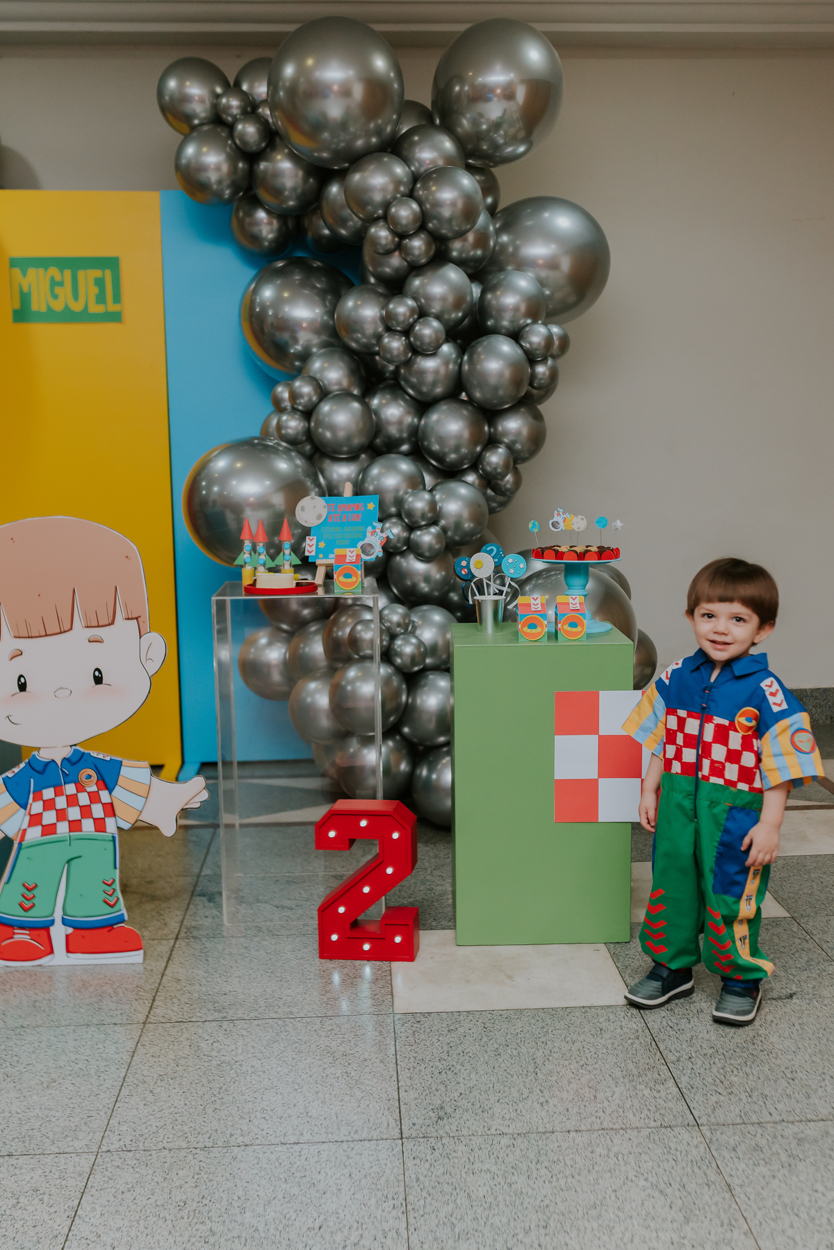 fotografia festa infantil 2 anos Miguel Tijuca rio de janeiro tema astronauta fotografa familia 