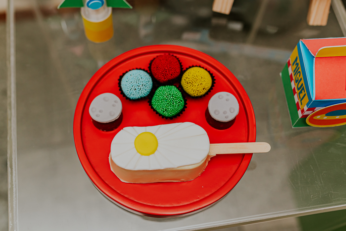 fotografia festa infantil 2 anos Miguel Tijuca rio de janeiro tema astronauta fotografa familia 