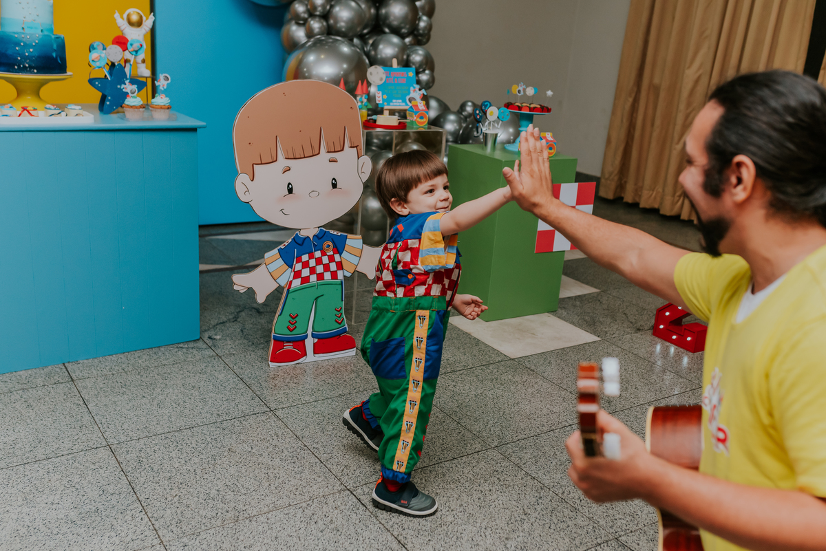 fotografia festa infantil 2 anos Miguel Tijuca rio de janeiro tema astronauta fotografa familia 