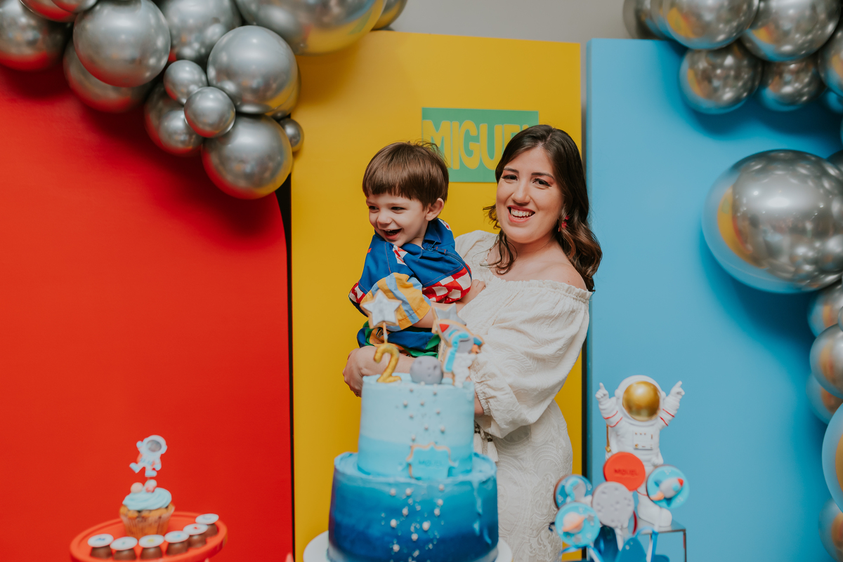 fotografia festa infantil 2 anos Miguel Tijuca rio de janeiro tema astronauta fotografa familia 