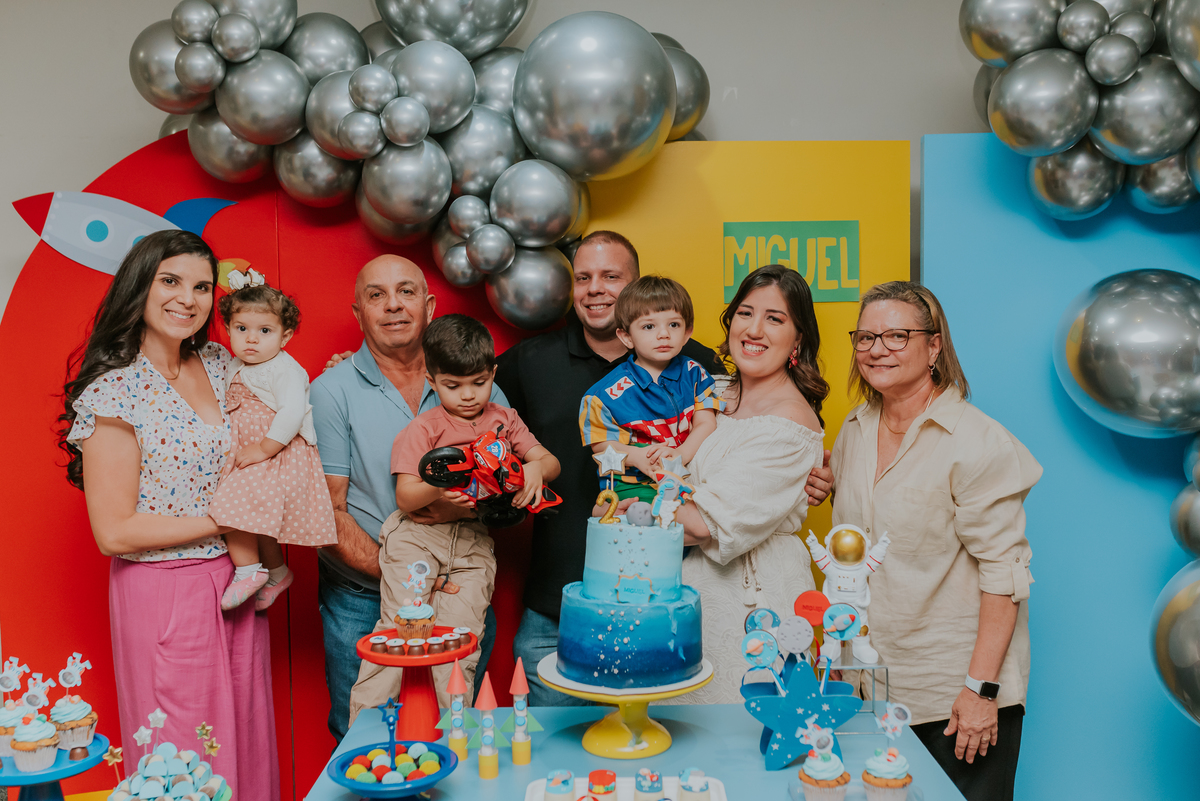fotografia festa infantil 2 anos Miguel Tijuca rio de janeiro tema astronauta fotografa familia 