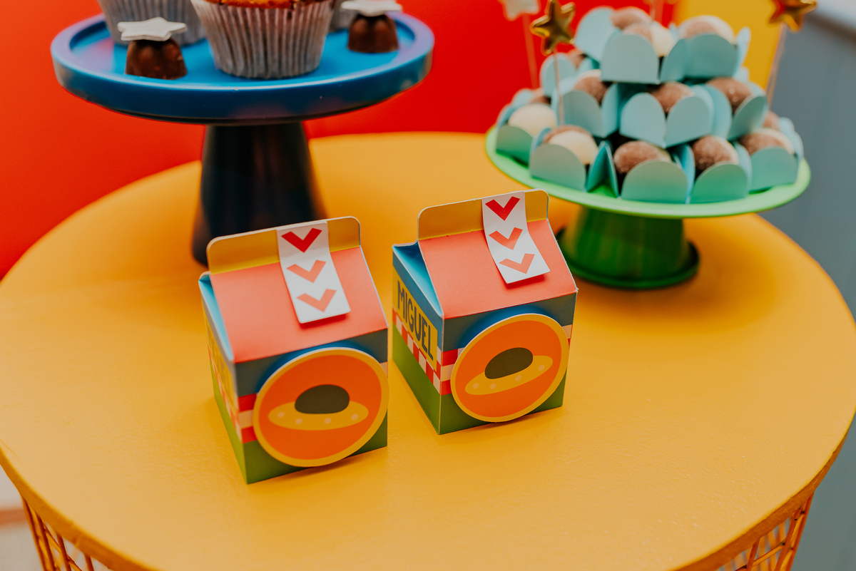 fotografia festa infantil 2 anos Miguel Tijuca rio de janeiro tema astronauta fotografa familia 