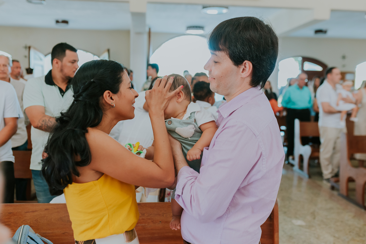 fotografia batizado batismo Rio de Janeiro theo ilha do governador fotografa familia capela nossa senhora de Fatima jardim Guanabara 