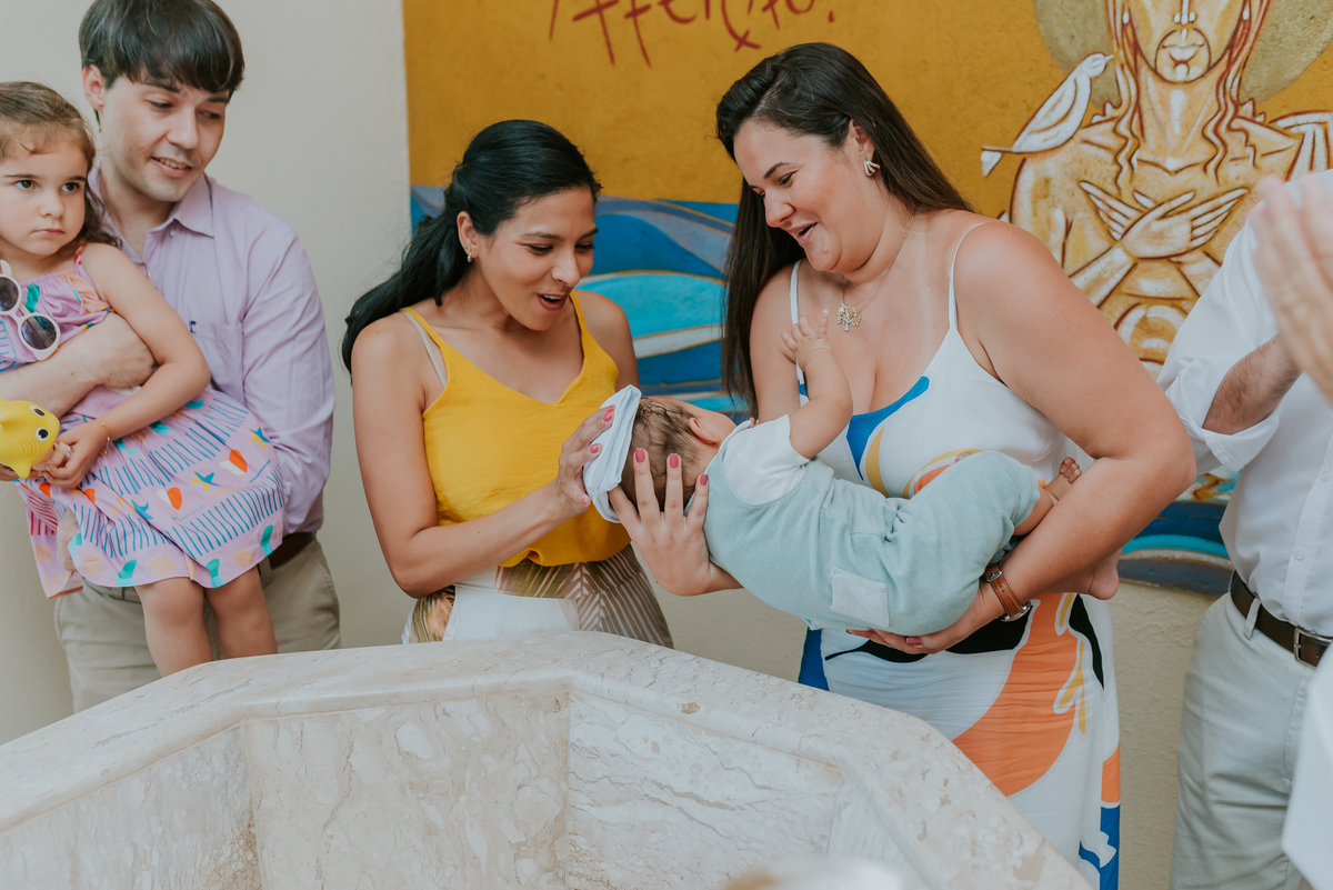 fotografia batizado batismo Rio de Janeiro theo ilha do governador fotografa familia capela nossa senhora de Fatima jardim Guanabara 