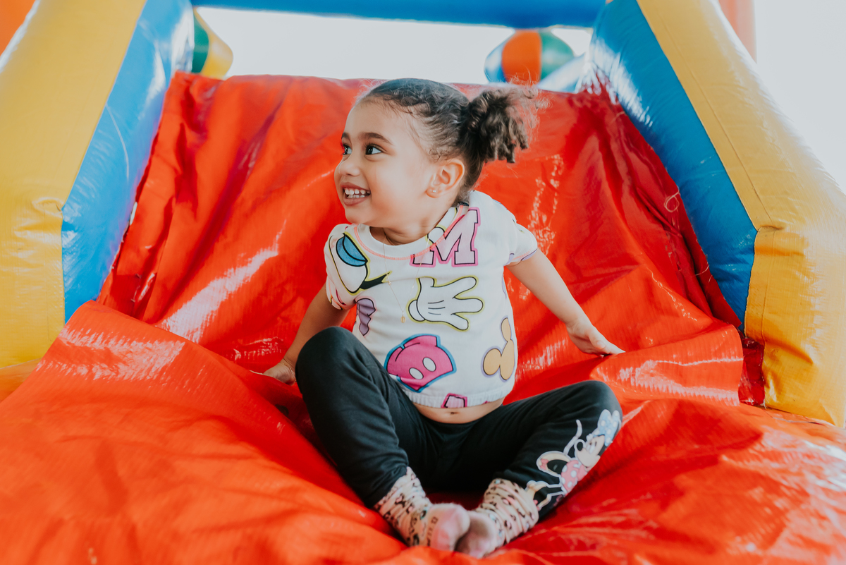 fotografia festa infantil galeto ilha do governador Rio de Janeiro 3 anos Manuela tema mickey e Minnie fotografa familia 