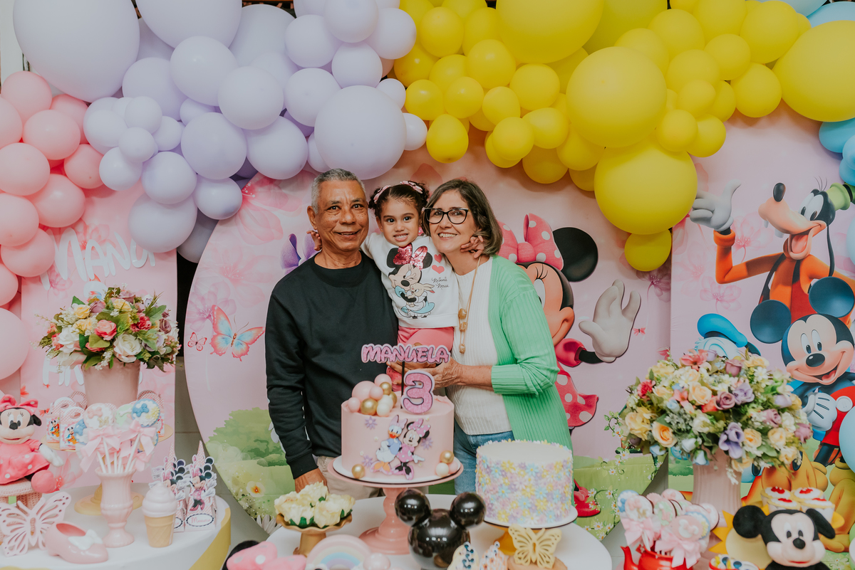 fotografia festa infantil galeto ilha do governador Rio de Janeiro 3 anos Manuela tema mickey e Minnie fotografa familia 