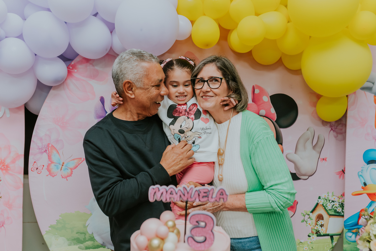 fotografia festa infantil galeto ilha do governador Rio de Janeiro 3 anos Manuela tema mickey e Minnie fotografa familia 