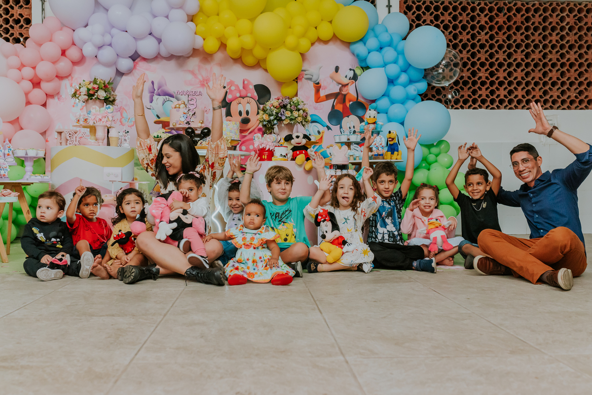 fotografia festa infantil galeto ilha do governador Rio de Janeiro 3 anos Manuela tema mickey e Minnie fotografa familia 