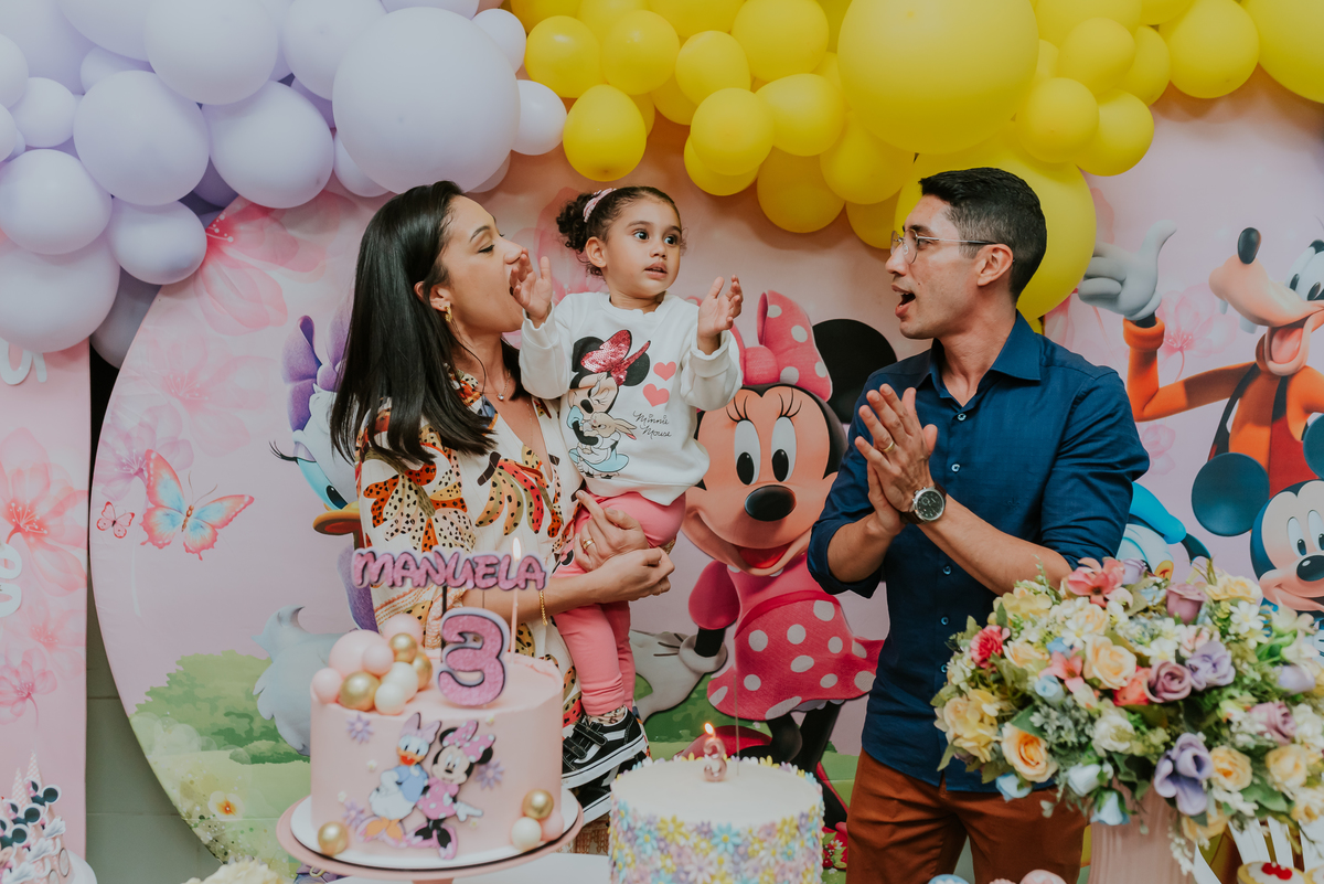 fotografia festa infantil galeto ilha do governador Rio de Janeiro 3 anos Manuela tema mickey e Minnie fotografa familia 
