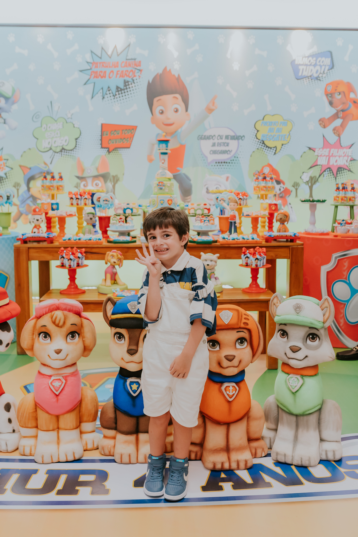 fotografia festa infantil barra da Tijuca folia encantada Rio de Janeiro 4 anos Arthur tema patrulha cantina fotografa bruna Guerson familia 